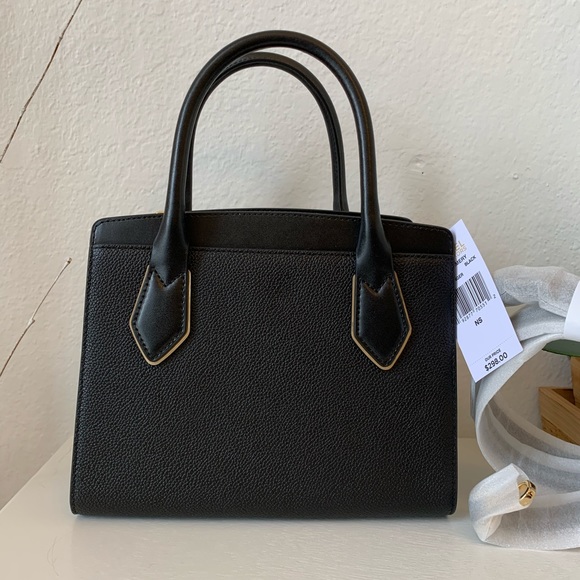 Michael Kors Montgomery MD Messenger - Picture 3 of 7